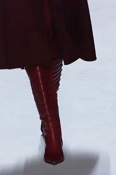 Look 10